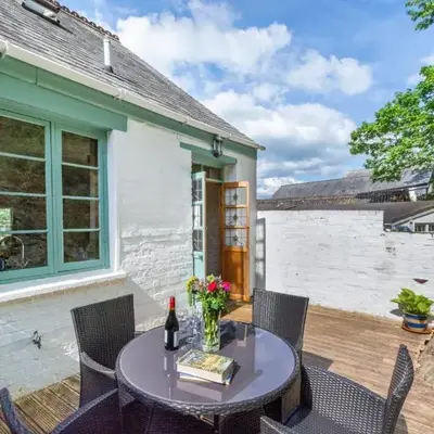 2 Bed in Fowey oc-ccoun2
