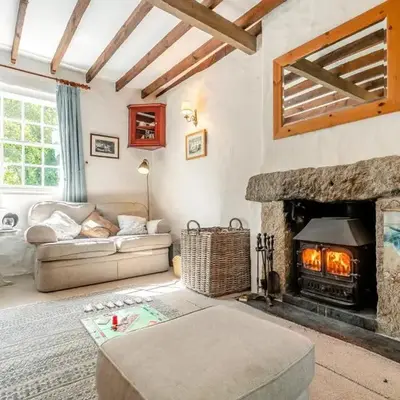 3 Bed in Helford oc-dowrpe