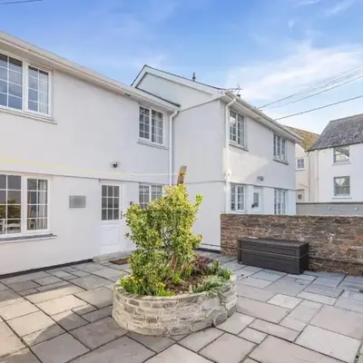 3 Bed in Padstow oc-p00175