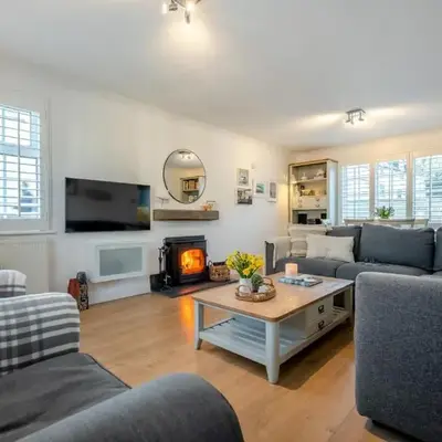 3 Bed in Padstow oc-p00165