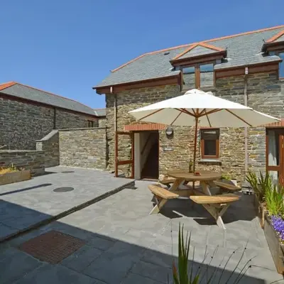 2 Bed in Padstow oc-p00282