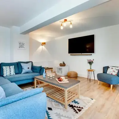 3 Bed in Padstow oc-p00793