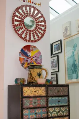 a mirror on top of a dresser with a vase at 3 Bed in Padstow oc-p00797 in Padstow