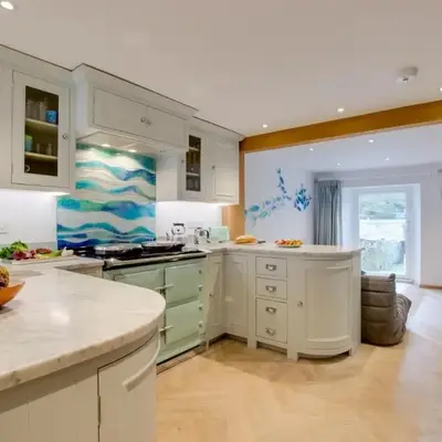 3 Bed in Padstow oc-p00807