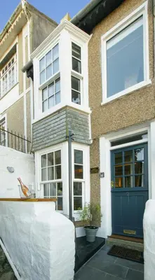a house with a blue front door at 2 Bed in St Ives oc-albt02 in St Ives