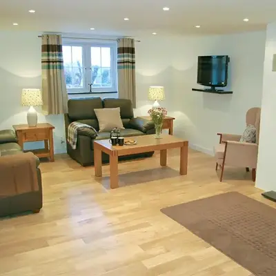 Home Park Farm Cottages A