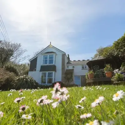 Glenside House