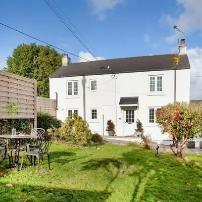 Harlequin Cottage