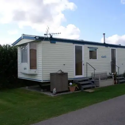 Colin and annioes caeravan
