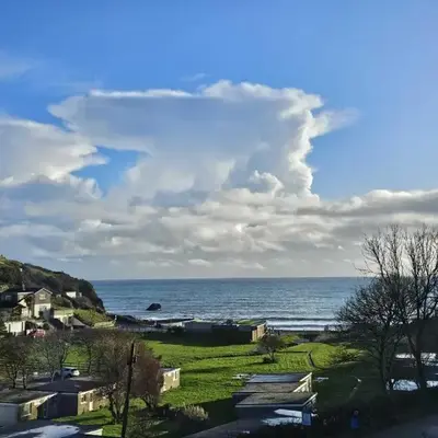 Pet Friendly Sea view Villa Millendreath Looe