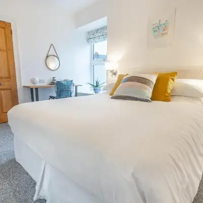 Porthleven B and B