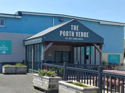 a building with a sign that reads the pointy venue at 2 Bedroom Caravan. Newquay. Cornwall. in Newquay