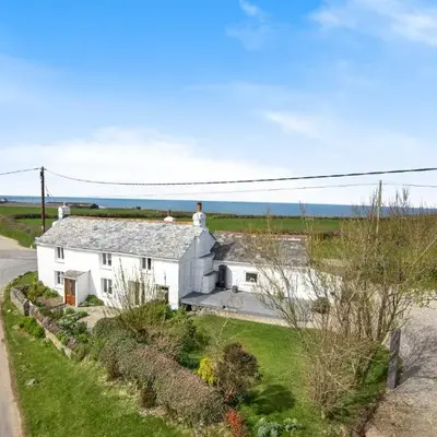 Traditional coastal cottage in Cornwall
