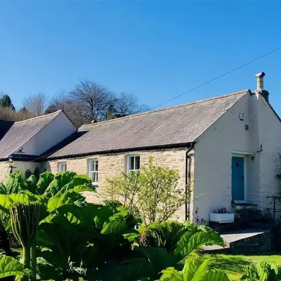 Exceptional retreat near Cornwall Coast