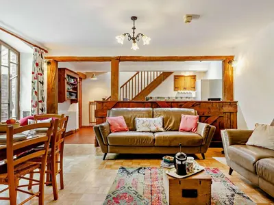 a living room with a couch and a table at 2 Bed in Launceston oc-02036 in North Petherwin