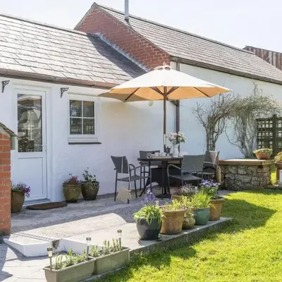 Roseland Cottage