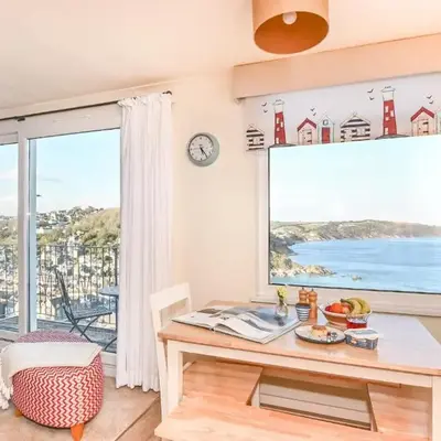 Crows Nest Apartment