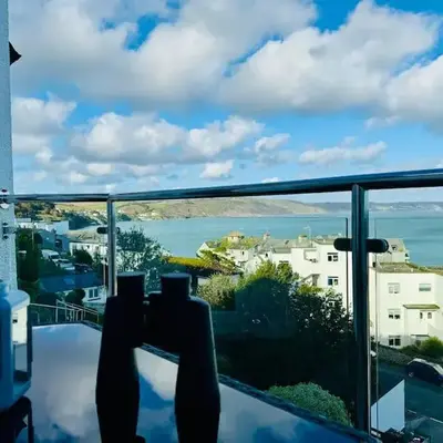 Luxury Sea View Apartment with Multi Room Balcony And Private Onsite Parking Only 300M From the Beach