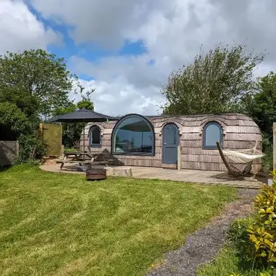 Dreckly cabin - Lydcott Glamping with Cornish sea views