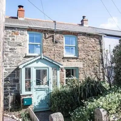 Charming Cottage near Beach!