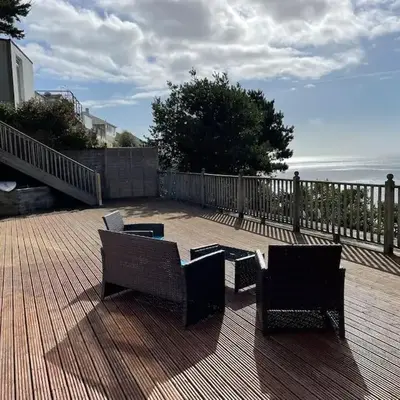 House with stunning sea views