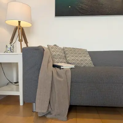 Modern Apartment By The Beach