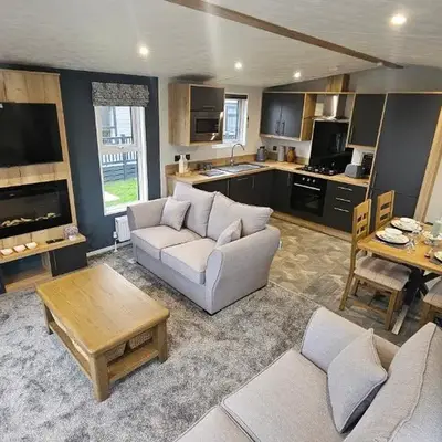 Hot Tub Lodge Cornwall