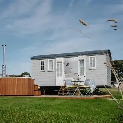 Shepherds Hut at Chenhall Farm