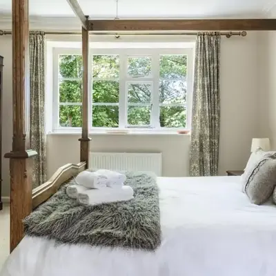 Large Grade II Listed House & Garden nr Beaches