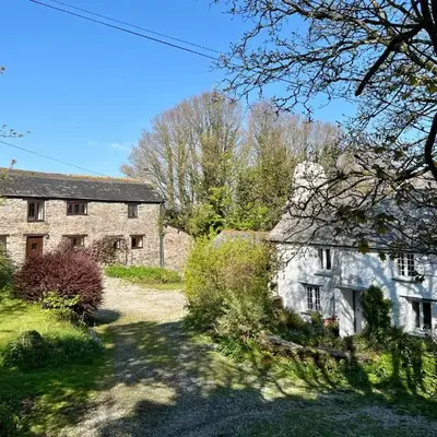 Cornish country house by the coast near Fowey