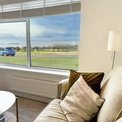 8 Coastline Apartment