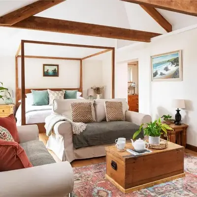 Riverside cottage on private wildlife estate 2-bed