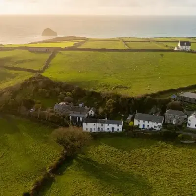 1 Rock Cottages