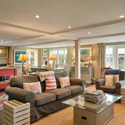 Finest Retreats - St Eval School House