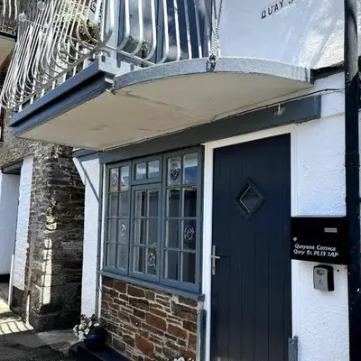 Beautiful Quayside Cottage Looe