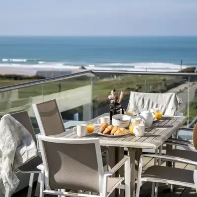 14 Azure in Fistral