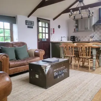 2 bed barn on smallholding