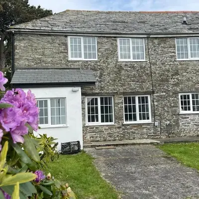 Menadue Cottage