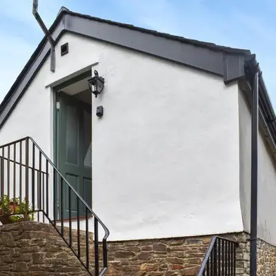 Roseland Roost - Uk49839
