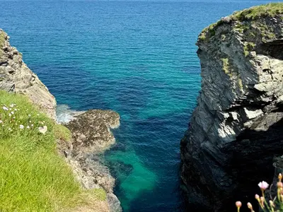a view of the ocean from a cliff at Glendale in Port Isaac
