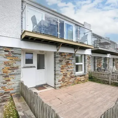 9 Slipway Cottages