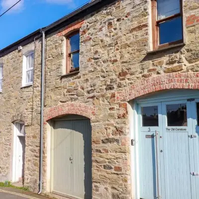 3 The Old Cornstore