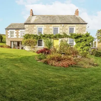 Tresarrett Manor