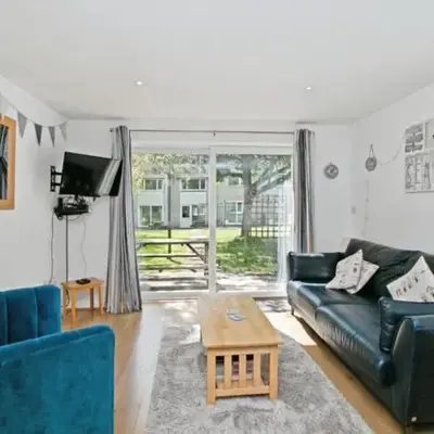 Atlantic Reach – Cozy 2-Bed with Parking