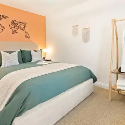 Ye Old Mill - Stylish cosy retreat with parking