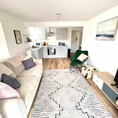 Minutes from the beach and town!