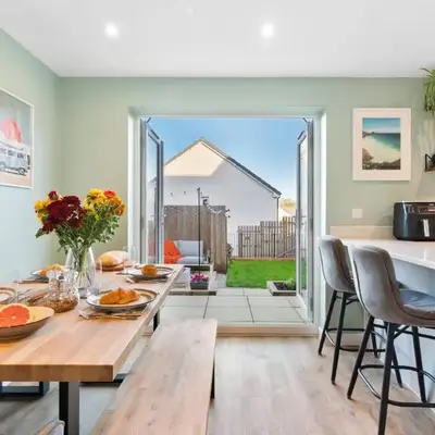 Peaceful cottage near beaches - Bickland View