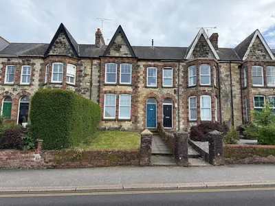 Gallery image of Cornwall Explorer's Base 2 Bed City Apt in Kenwyn
