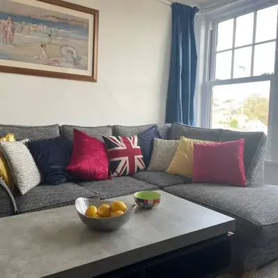 Cornwall Explorer's Base 2 Bed City Apt