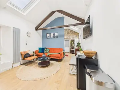 Gallery image of Stylish Central Studio with Parking in Falmouth